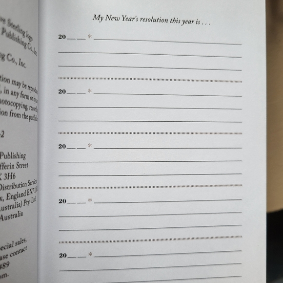 5 year memory journal, never used, good condition - Picture 5 of 5